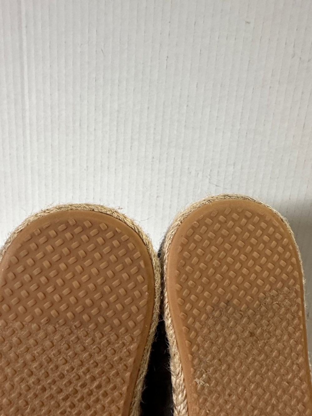 Toms Black Lace Espadrille Slip-On Loafers - Picture 4 of 7